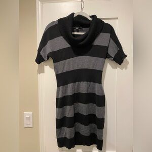 LOFT Black and Gray striped Knit Woman’s Cozy Short sleeve Mini Dress Size XS